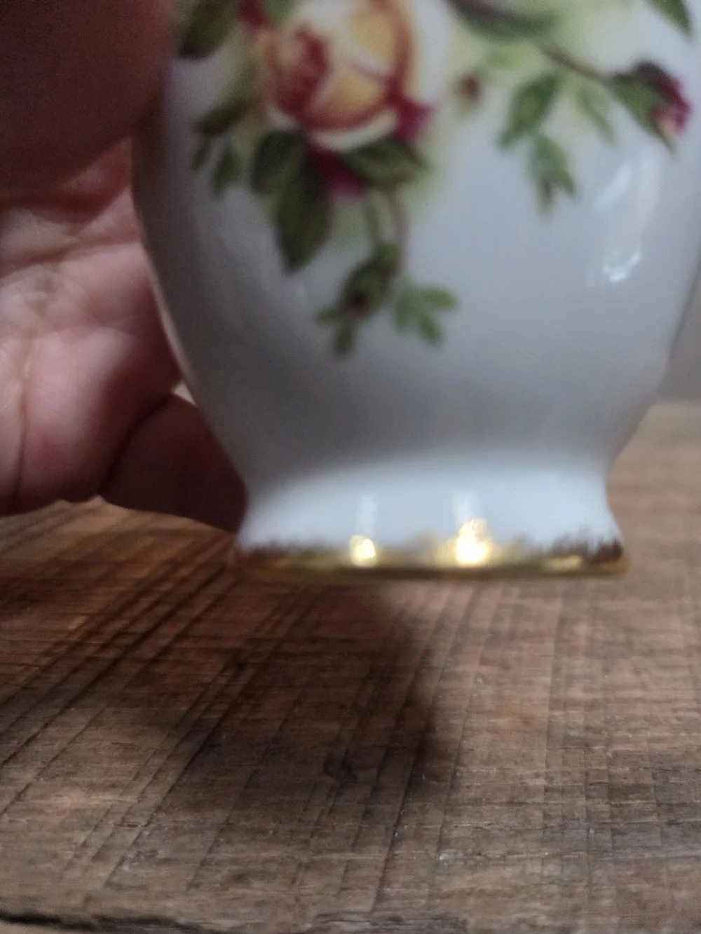 Royal Albert beautiful vintage